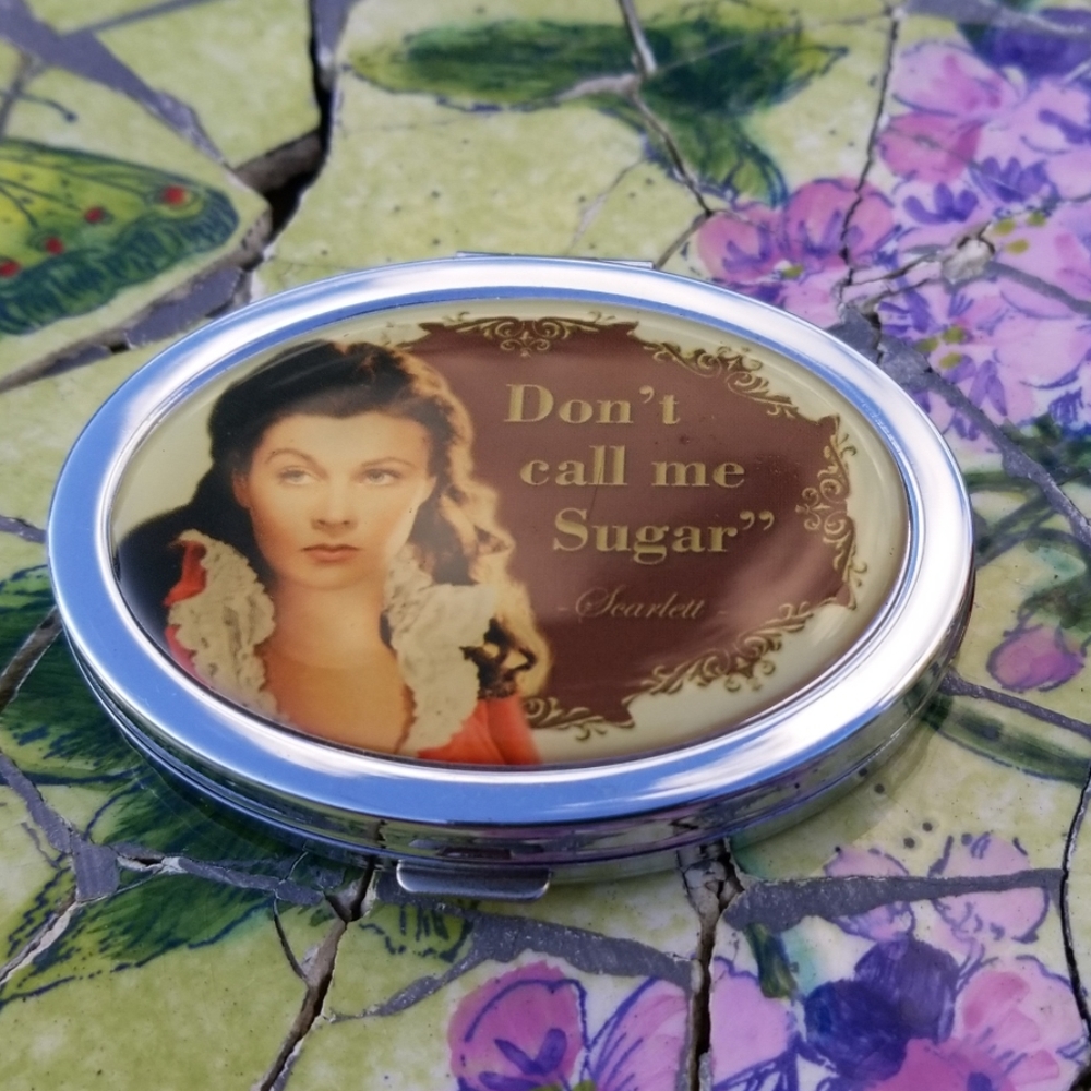 Vintage Style Compact Double Sided Mirror - Picture 5 of 8